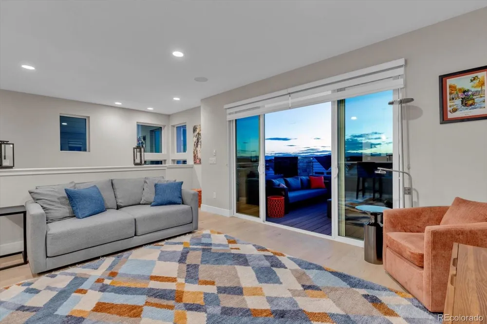 5986 Geneva Street Denver, CO 80238