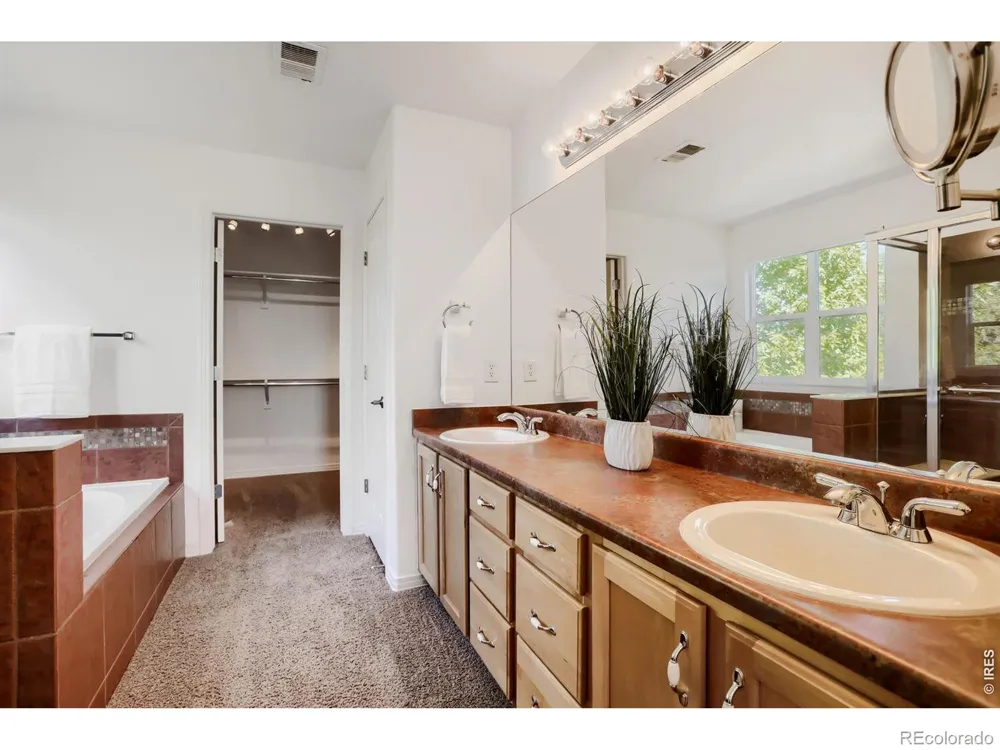 2990 Madison Lane Broomfield, CO 80023
