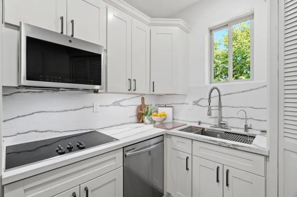 14302 Lora Drive Los Gatos, CA 95032