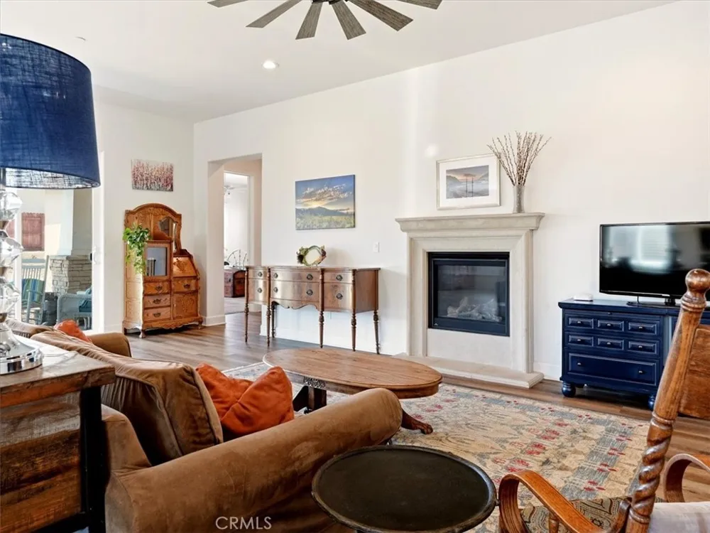 5845 Leaf Springs Santa Maria, CA 93455