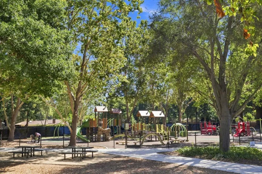 203 Santa Margarita Avenue Menlo Park, CA 94025