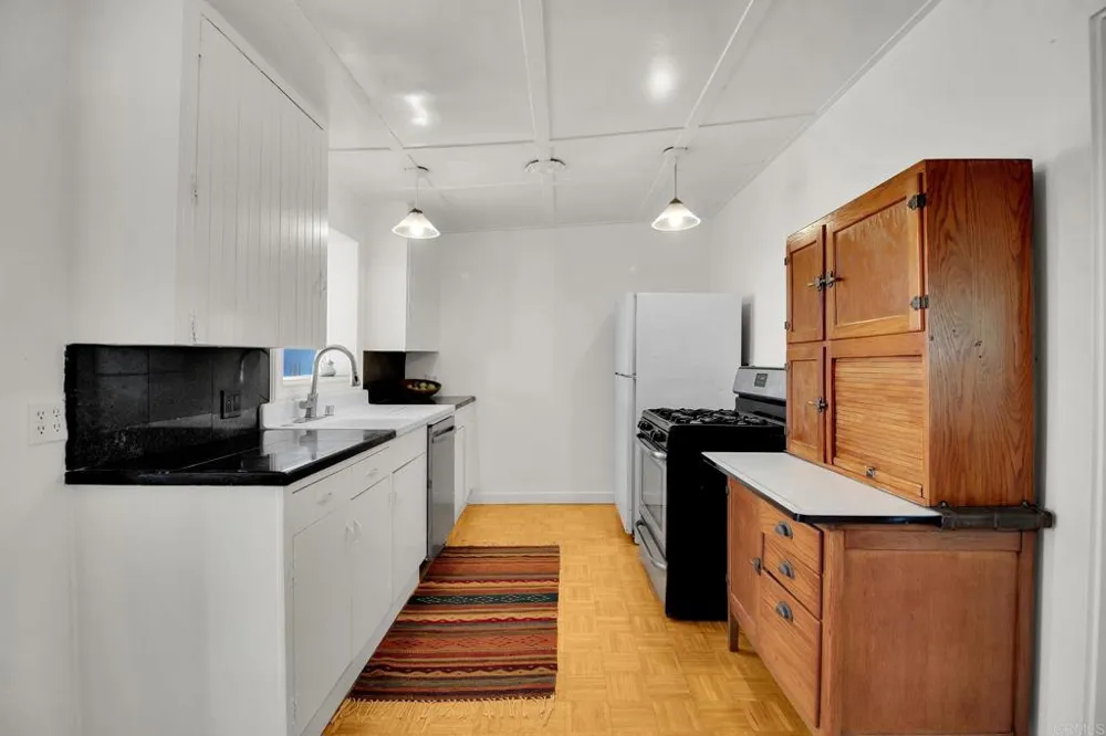 732 S Juniper Street Escondido, CA 92025