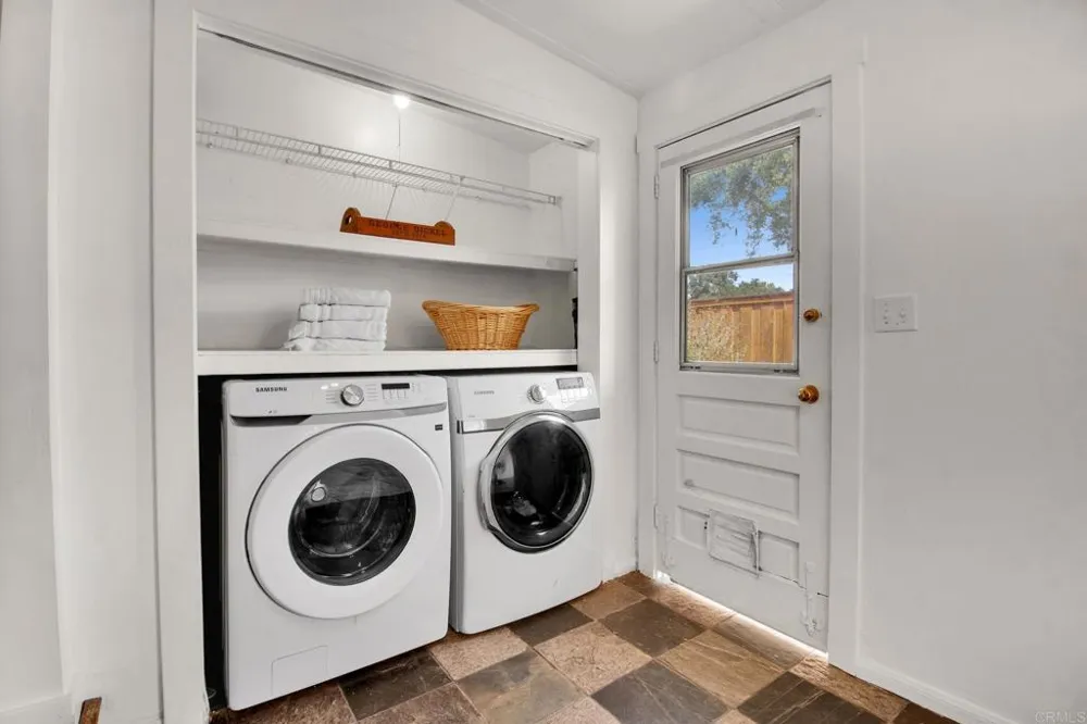 732 S Juniper Street Escondido, CA 92025