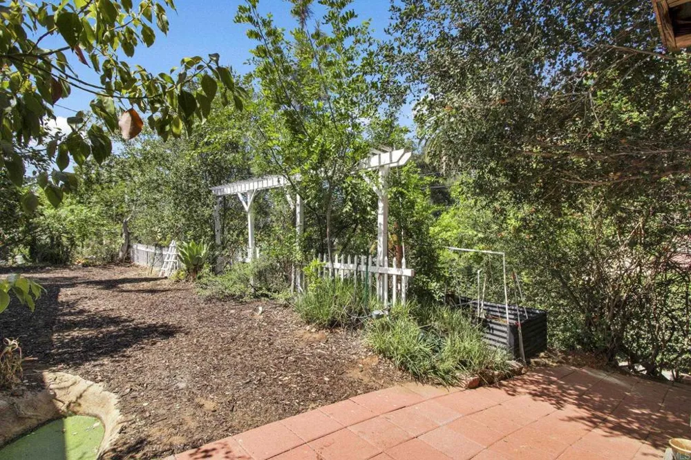 732 S Juniper Street Escondido, CA 92025