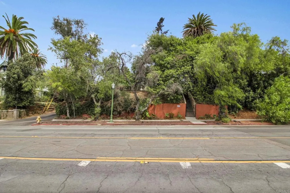 732 S Juniper Street Escondido, CA 92025