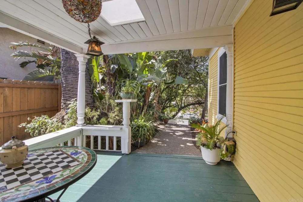 732 S Juniper Street Escondido, CA 92025