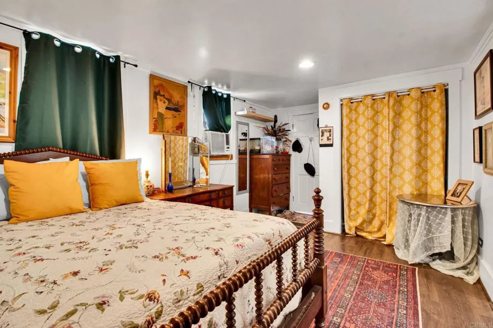 732 S Juniper Street Escondido, CA 92025