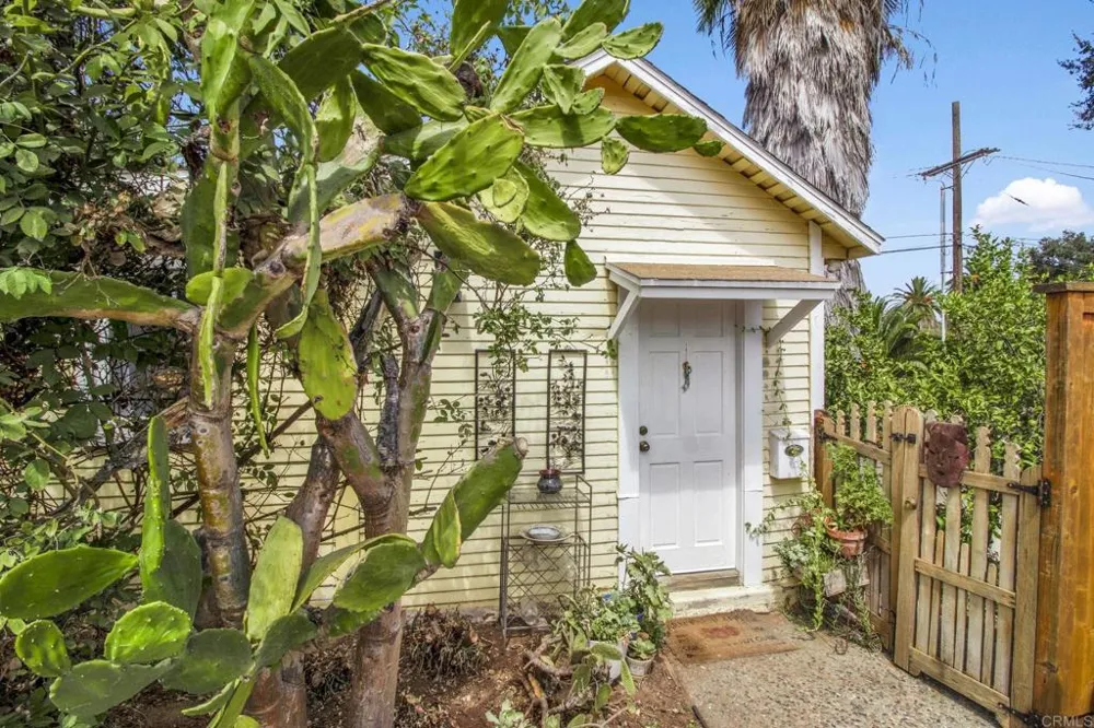 732 S Juniper Street Escondido, CA 92025