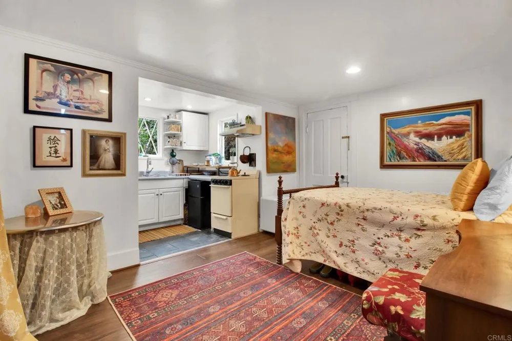 732 S Juniper Street Escondido, CA 92025