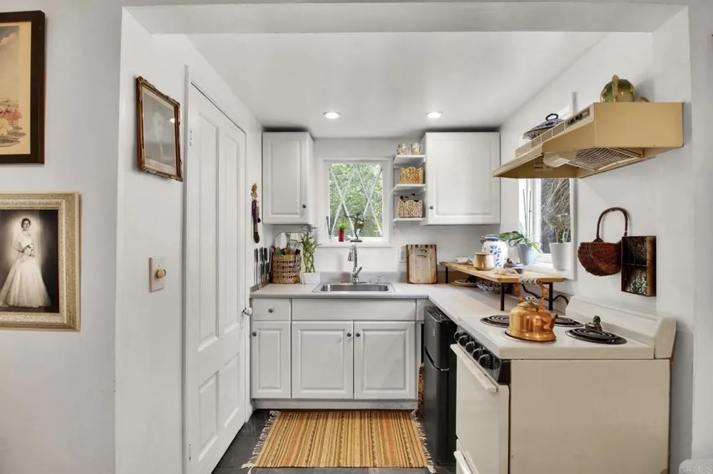 732 S Juniper Street Escondido, CA 92025
