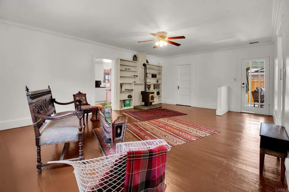 732 S Juniper Street Escondido, CA 92025