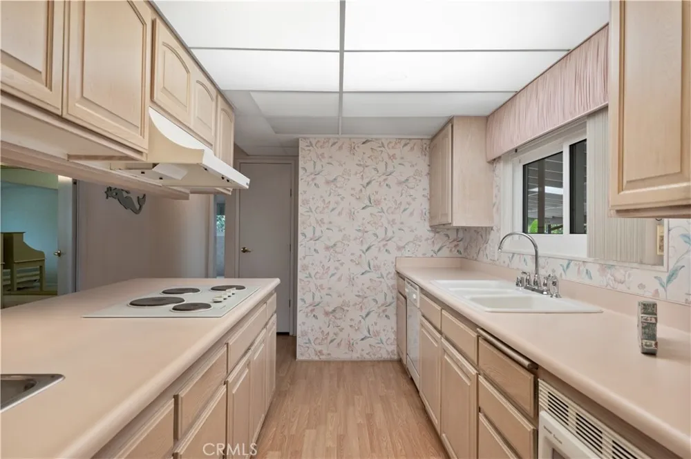2275 W 25th #18 San Pedro, CA 90732