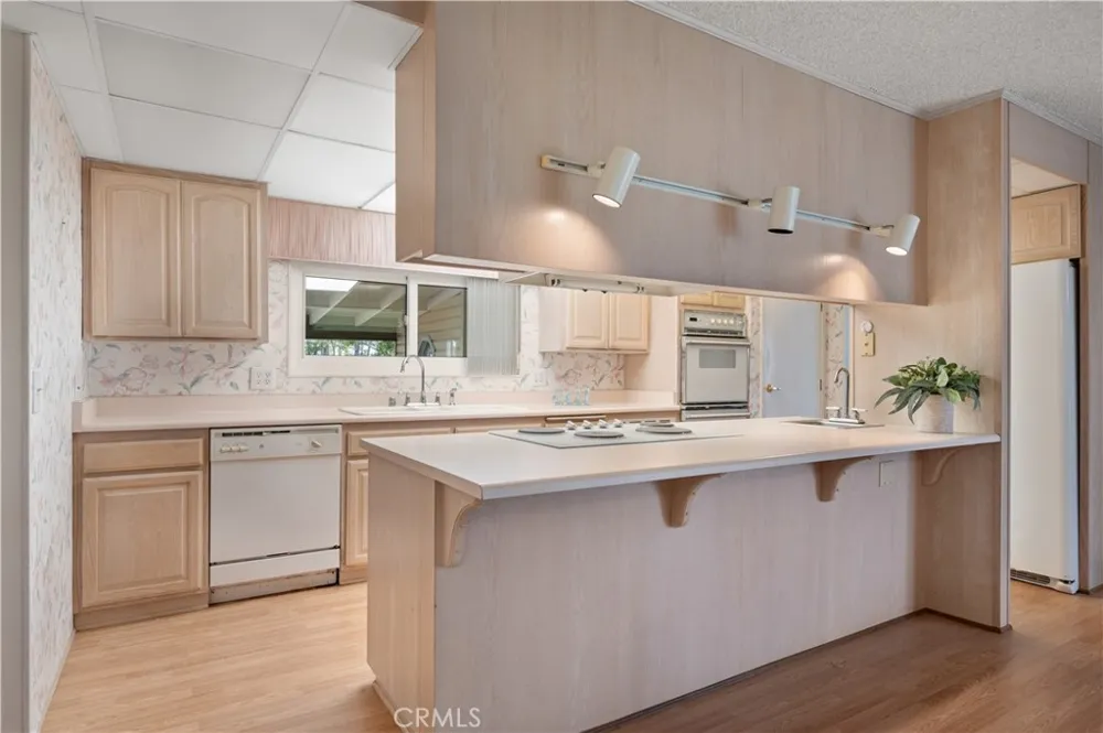 2275 W 25th #18 San Pedro, CA 90732