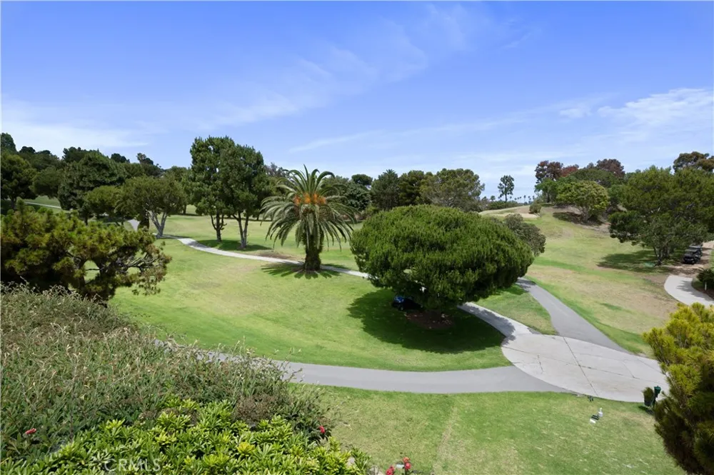 2275 W 25th #18 San Pedro, CA 90732