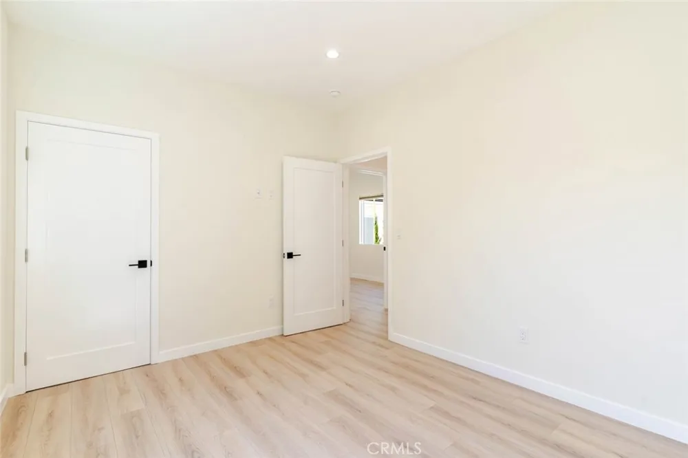 11939 Burton North Hollywood, CA 91605