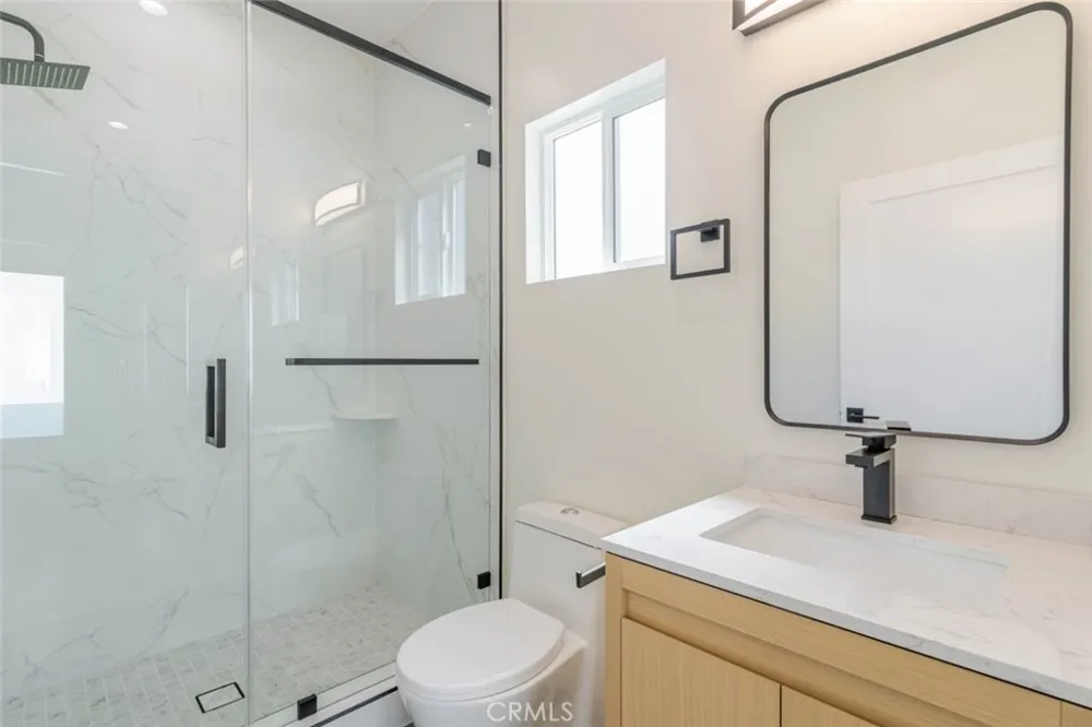 11939 Burton North Hollywood, CA 91605