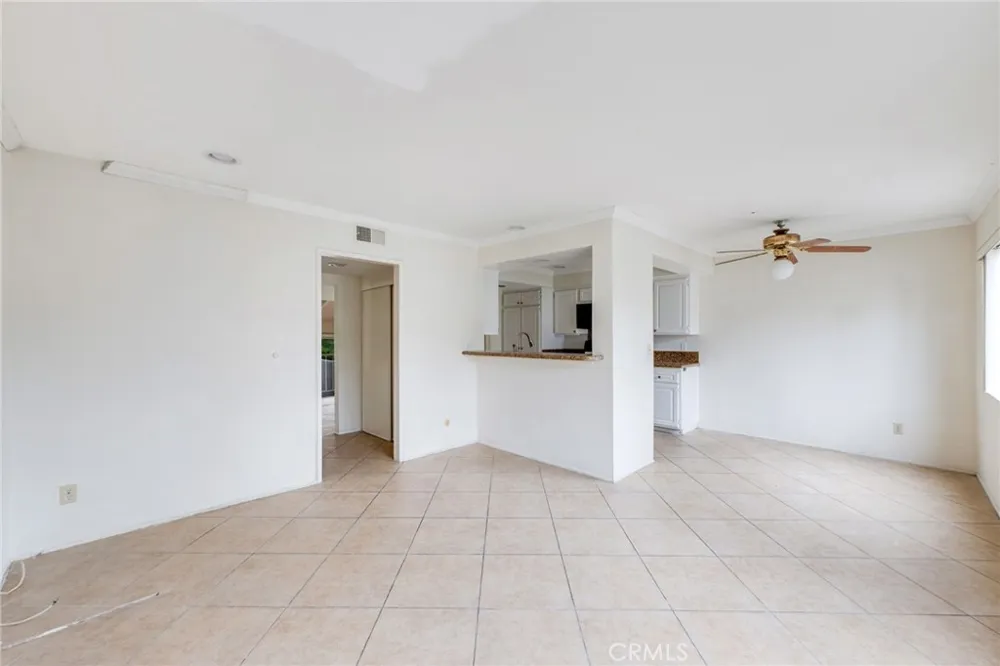 11786 Moorpark Street #F Studio City, CA 91604