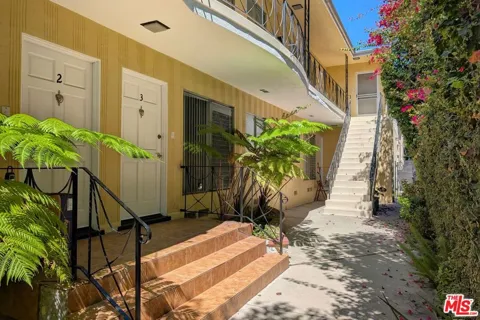 1037 11th Street #3
