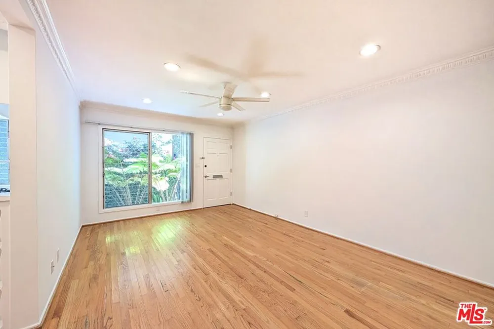 1037 11th Street #3 Santa Monica, CA 90403
