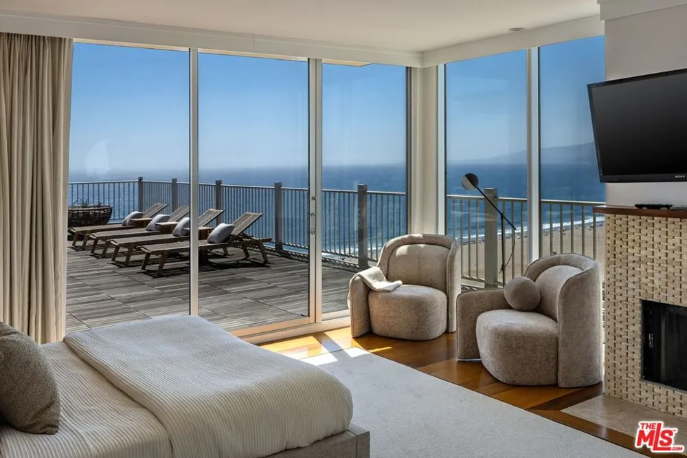 101 California Avenue #PH Santa Monica, CA 90403