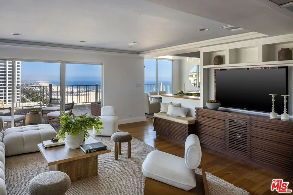 101 California Avenue #PH Santa Monica, CA 90403