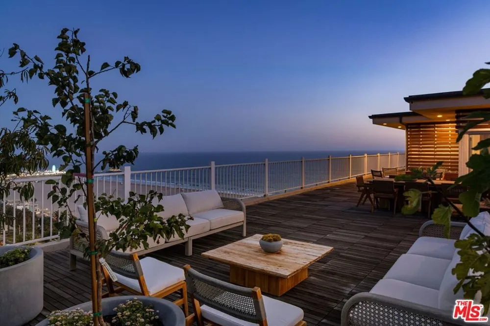 101 California Avenue #PH Santa Monica, CA 90403