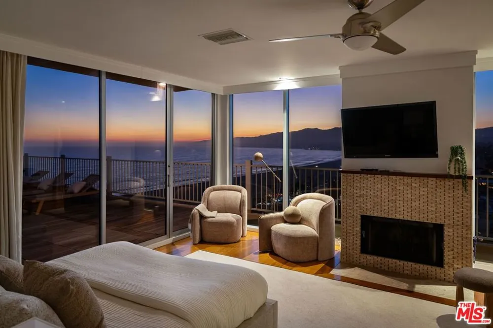 101 California Avenue #PH Santa Monica, CA 90403