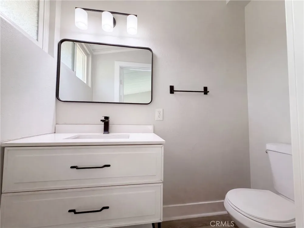 8869 Tangelo Fontana, CA 92335