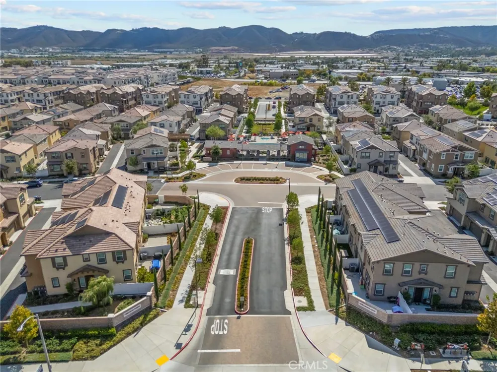 40512 Birchfield Temecula, CA 92591