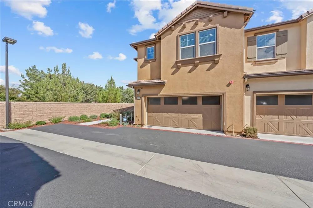 40512 Birchfield Temecula, CA 92591
