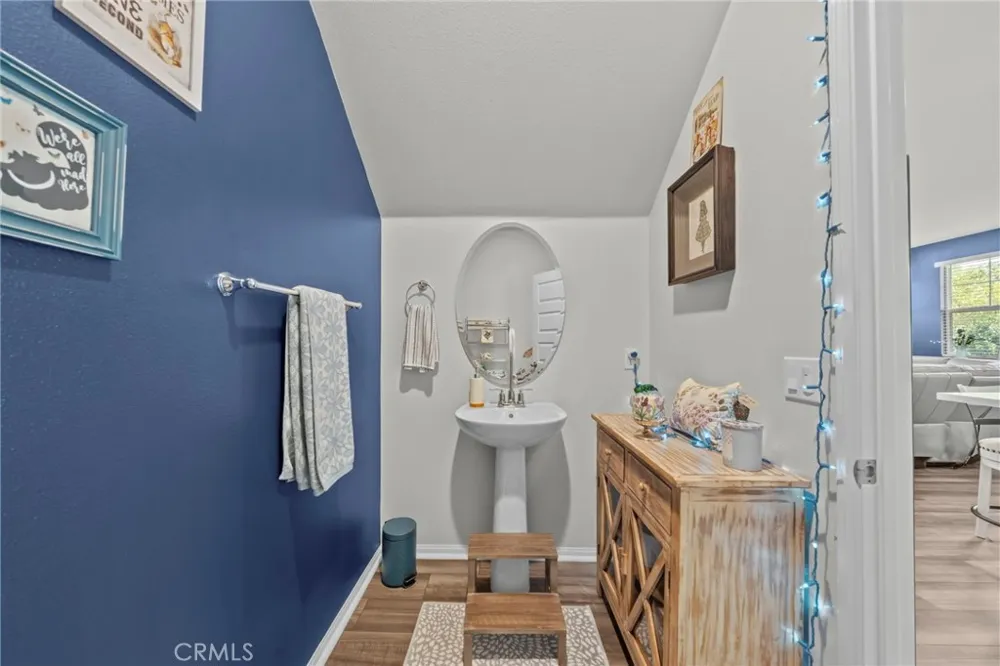 40512 Birchfield Temecula, CA 92591