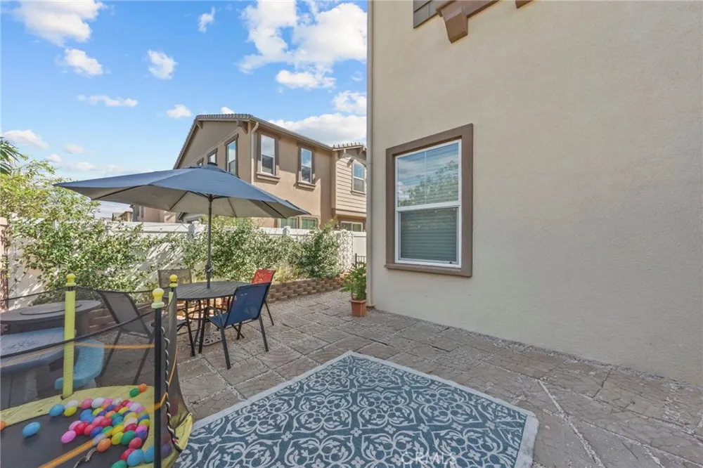 40512 Birchfield Temecula, CA 92591