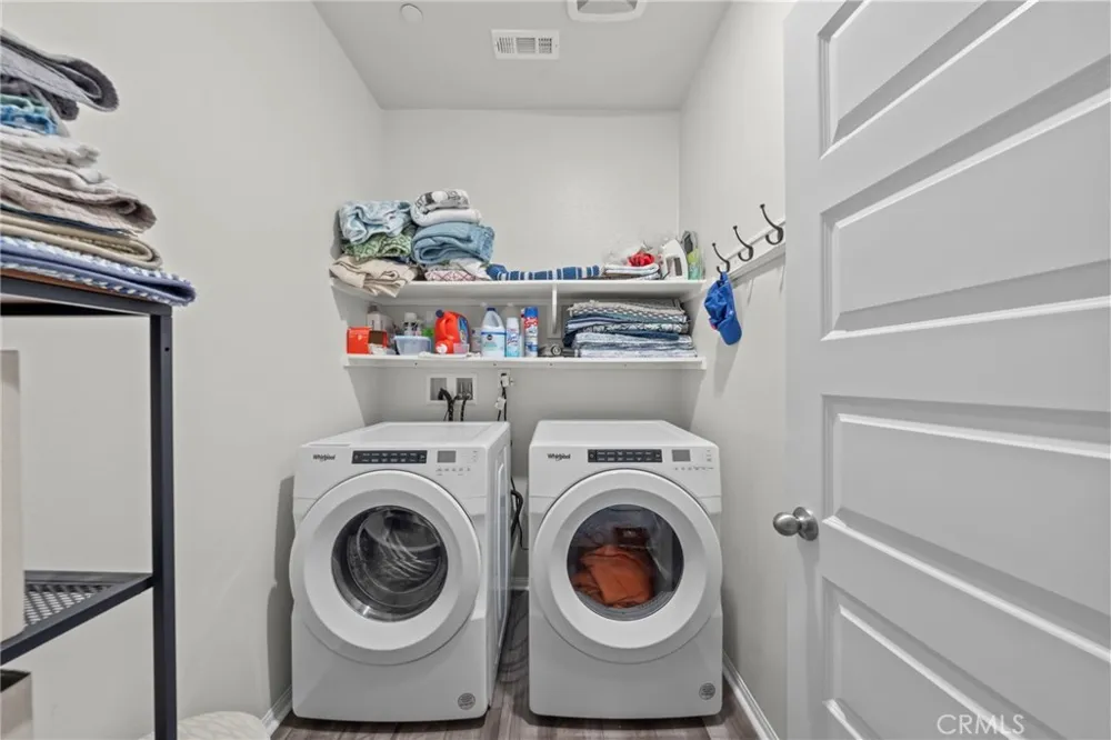 40512 Birchfield Temecula, CA 92591