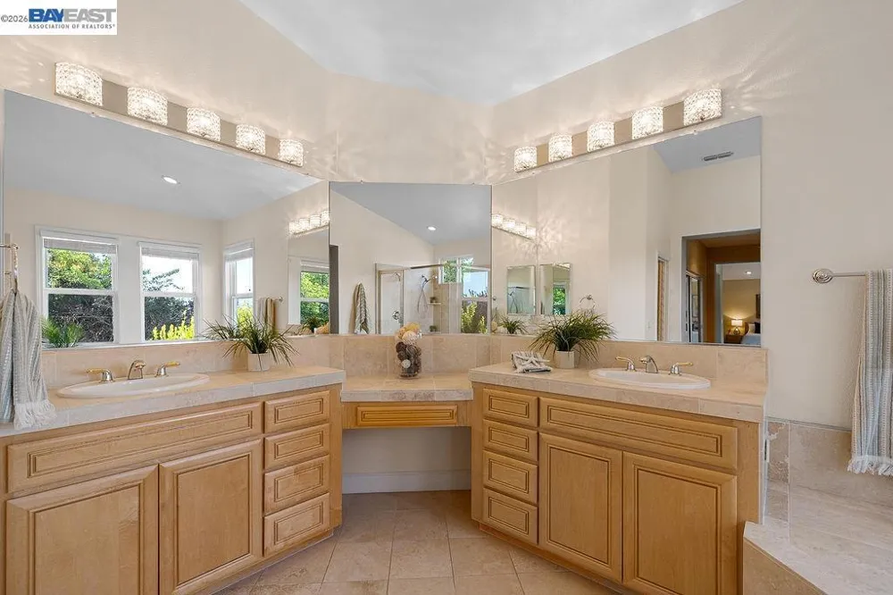 3 Crested Oak Ct San Ramon, CA 94583