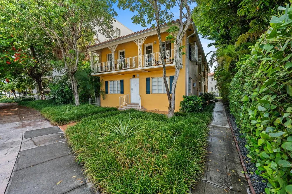 23 Majorca Ave Coral Gables, FL 33134