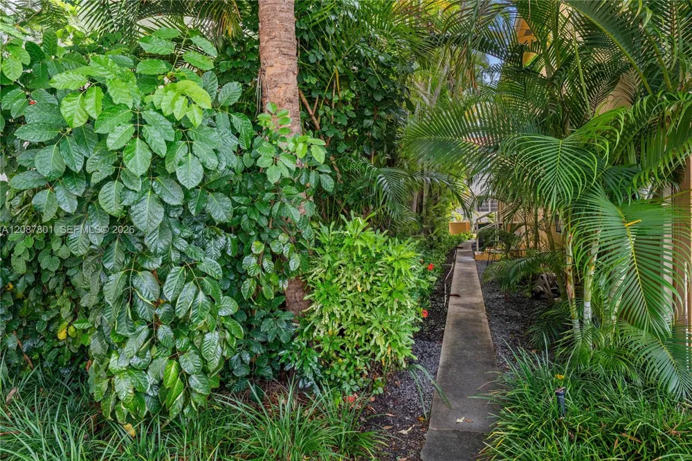 23 Majorca Ave Coral Gables, FL 33134