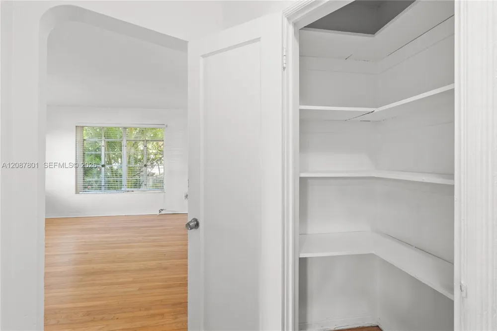 23 Majorca Ave Coral Gables, FL 33134