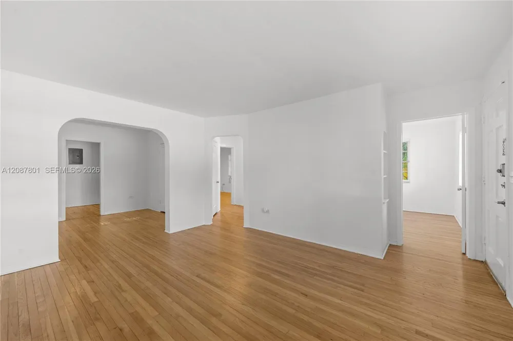 23 Majorca Ave Coral Gables, FL 33134