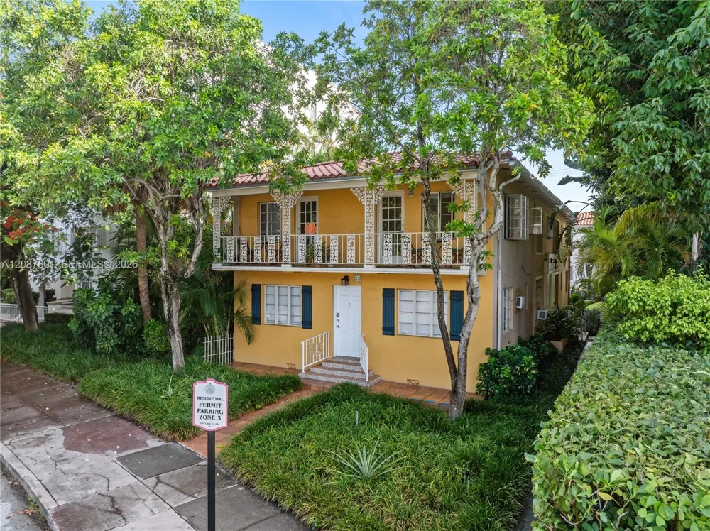 23 Majorca Ave Coral Gables, FL 33134