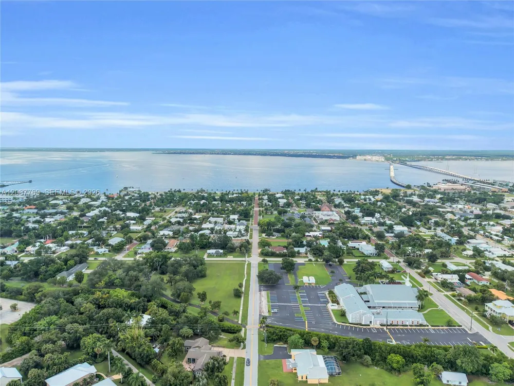 214 W Grace ST Other City - In The State Of Florida, FL 33950