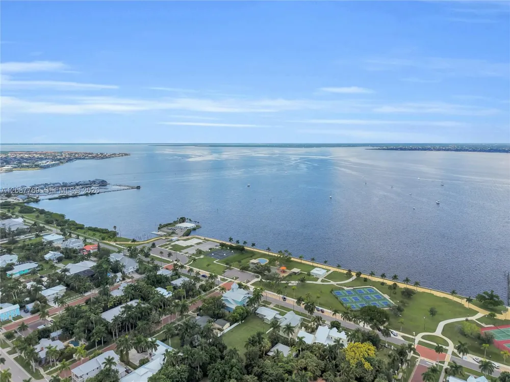 214 W Grace ST Other City - In The State Of Florida, FL 33950