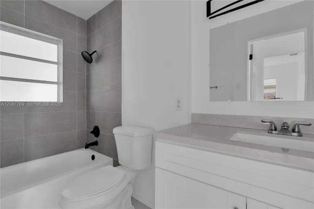 214 W Grace ST Other City - In The State Of Florida, FL 33950