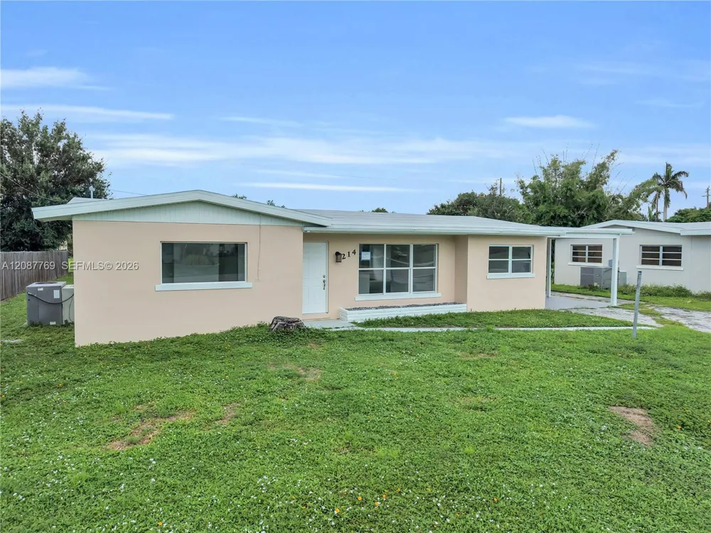 214 W Grace ST Other City - In The State Of Florida, FL 33950