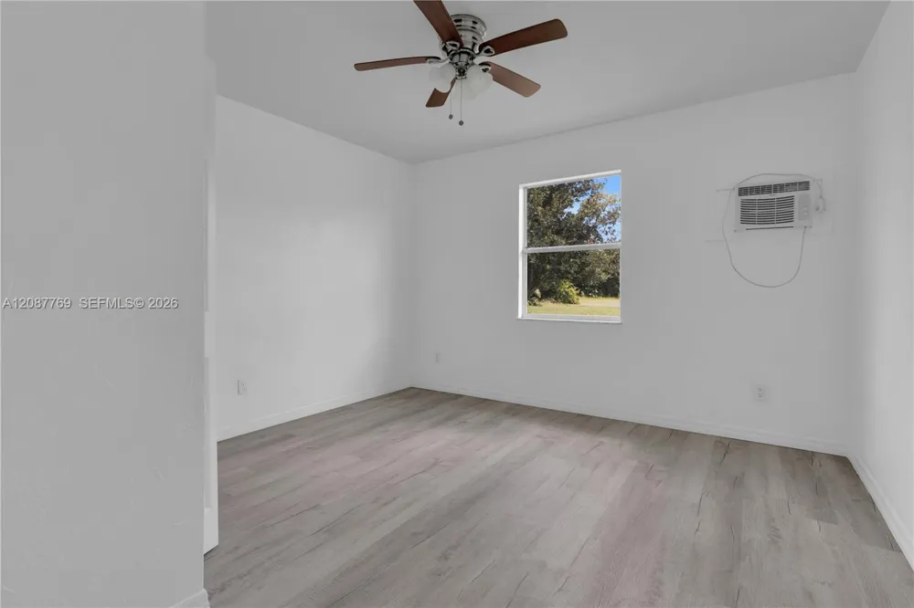 214 W Grace ST Other City - In The State Of Florida, FL 33950