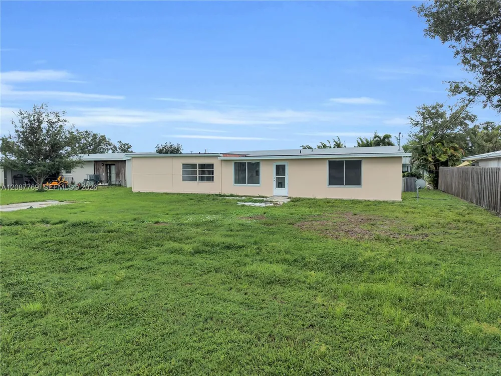 214 W Grace ST Other City - In The State Of Florida, FL 33950