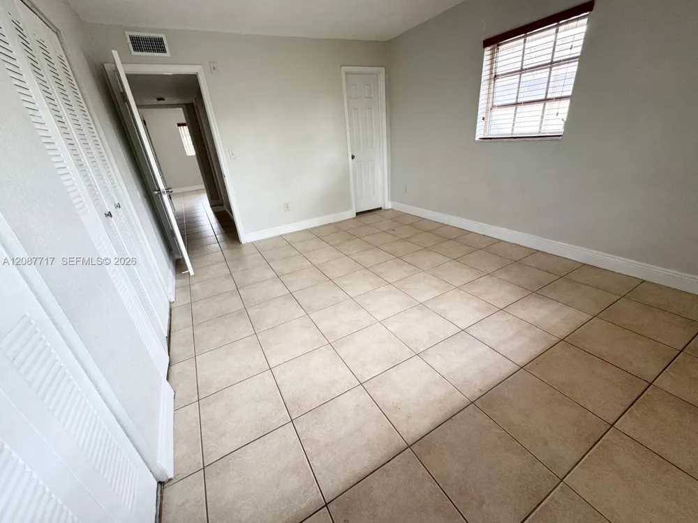 8600 SW 109th Ave #4-202 Miami, FL 33173