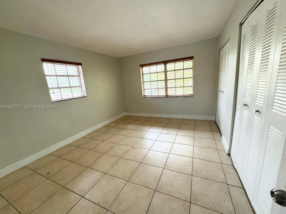 8600 SW 109th Ave #4-202 Miami, FL 33173