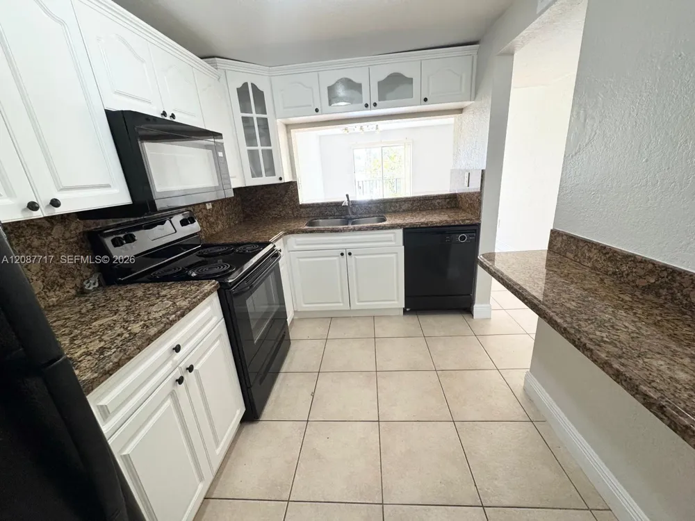 8600 SW 109th Ave #4-202 Miami, FL 33173