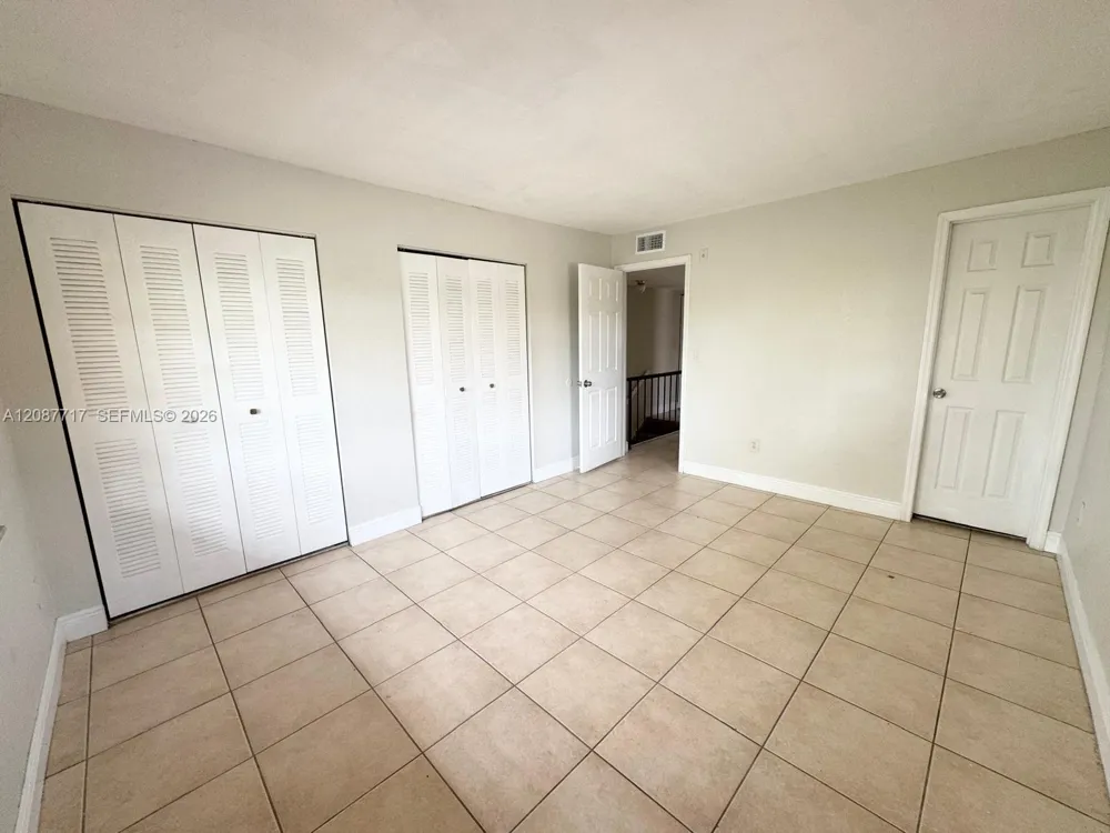 8600 SW 109th Ave #4-202 Miami, FL 33173