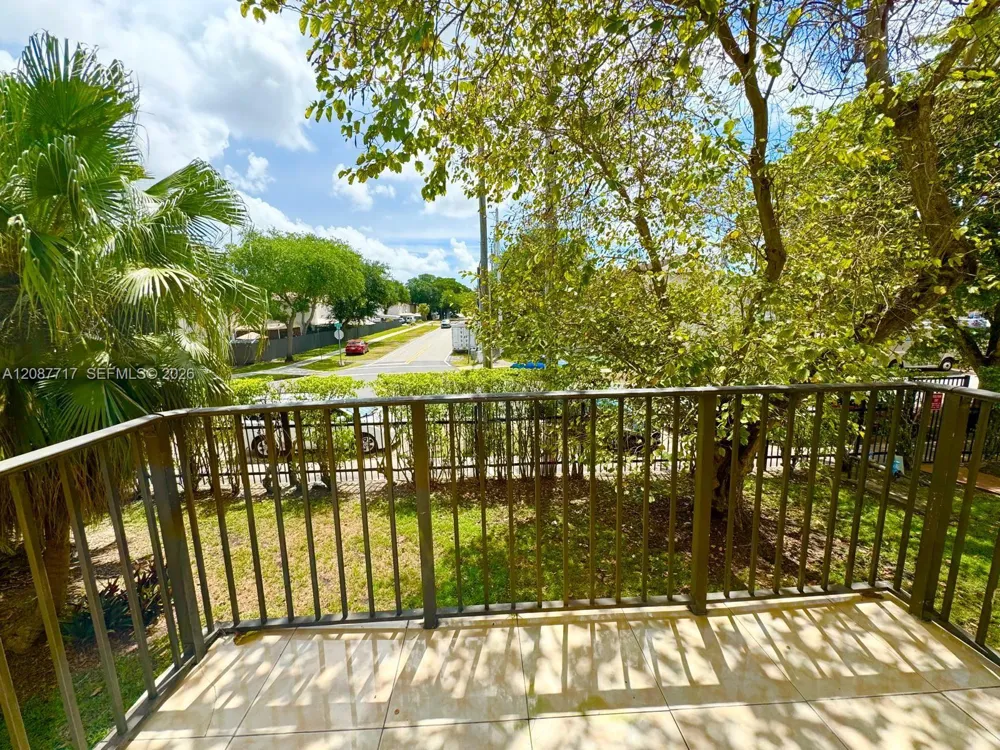 8600 SW 109th Ave #4-202 Miami, FL 33173